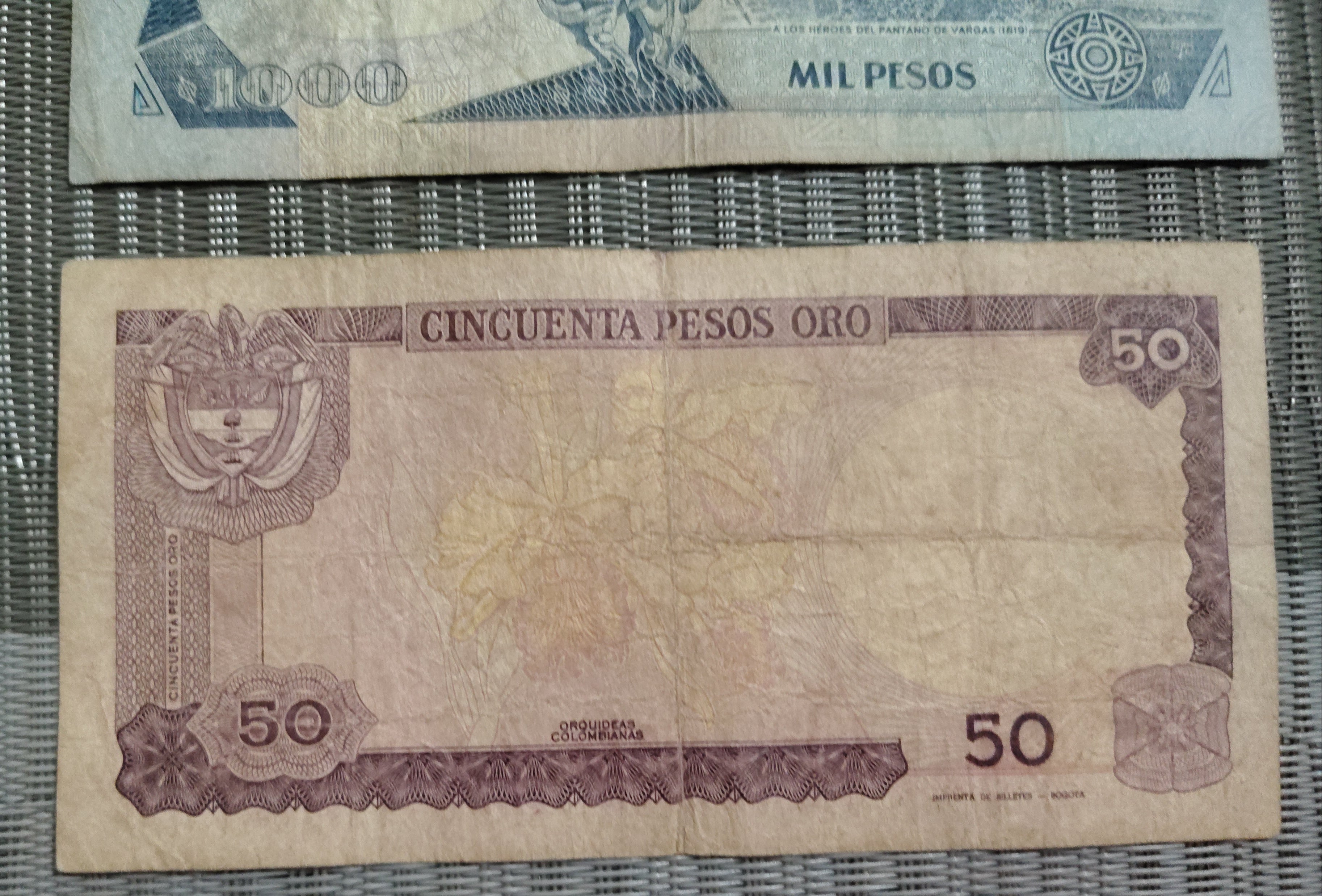 Lote de Billetes Antiguos de Colombia y Ecuador Vintage – Colección Retro de Notafilia