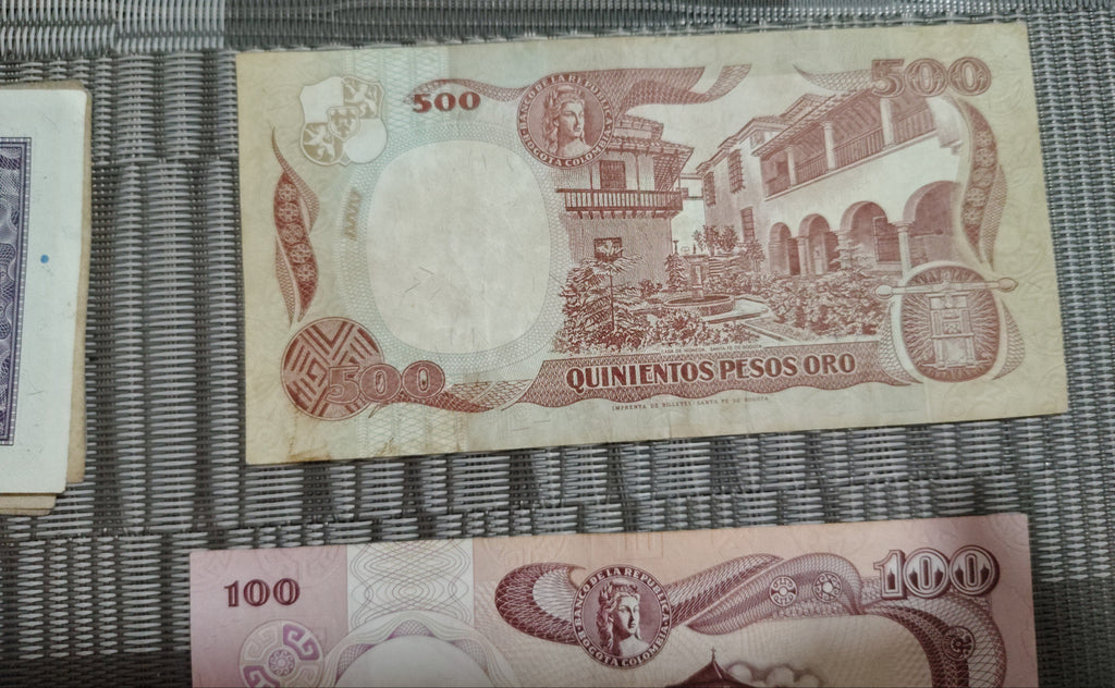 Lote de Billetes Antiguos de Colombia y Ecuador Vintage – Colección Retro de Notafilia