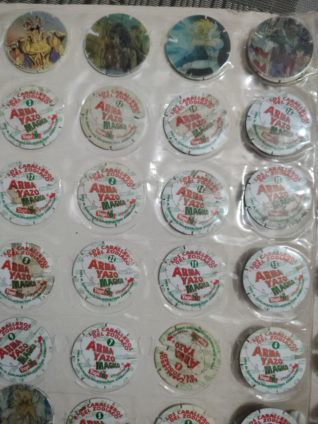 Colección Tazos Caballeros del Zodiaco Yupi )+ Álbum Vintage