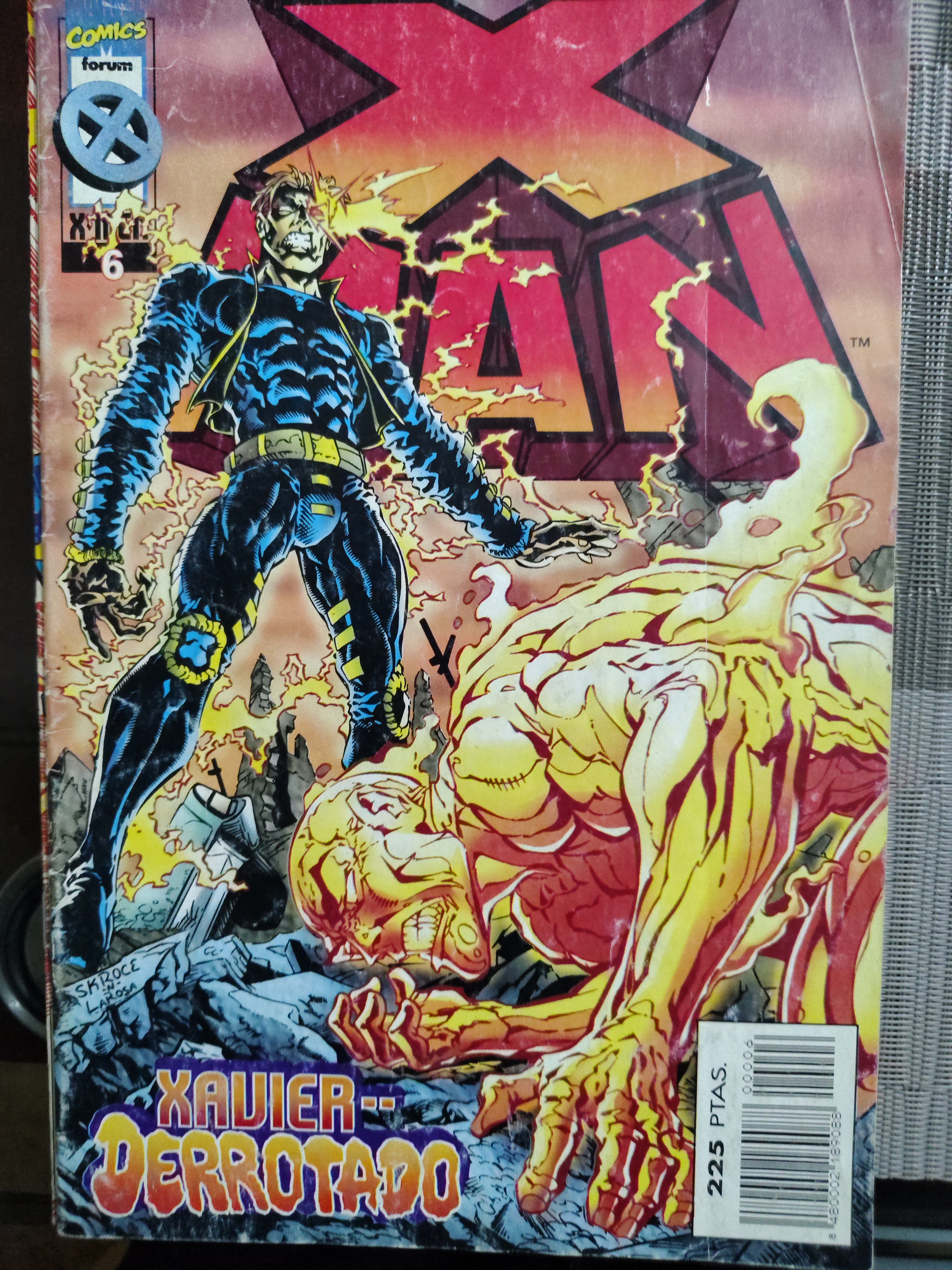 Lote de Cómics y Novela Gráfica (Marvel, DC, Spawn) – Injustice, X-Men, Superman – Artículos de Segunda Mano
